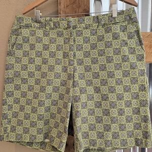 Talbots Celadon Green Bermuda Shorts Sz 16 Moroccan Pattern Stretch